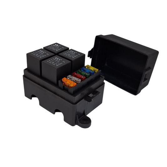 CAJA DE 4 RELAYS Y FUSIBLES